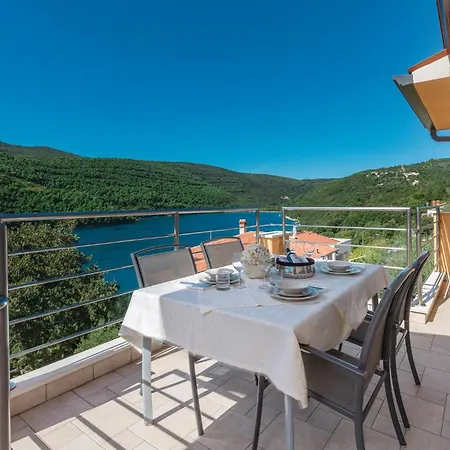 Lxxxi Apartament